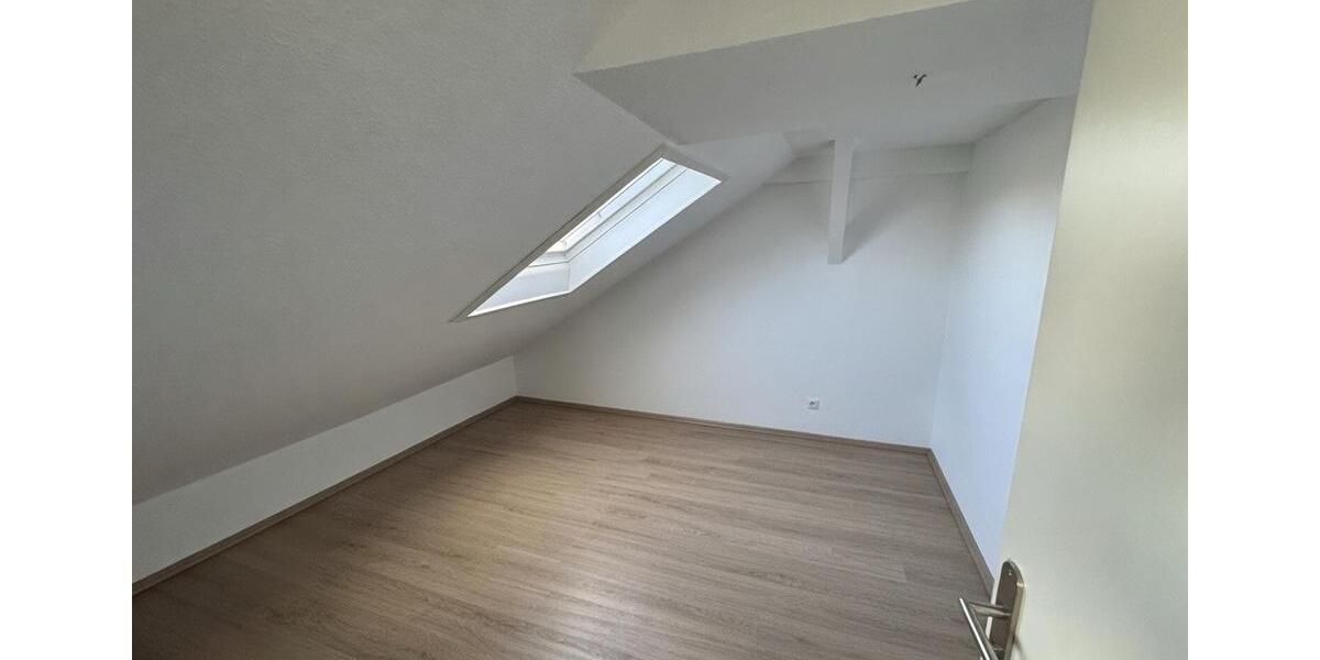 Dachgeschoßwohnung Gelsenkirchen Erle - 2 Zimmer, 47 m&sup2;, 350&euro; | Angebot:26465288