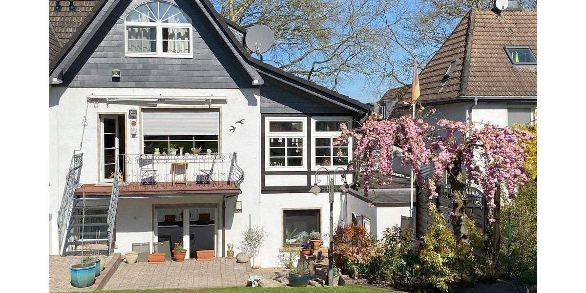 Doppelhaushälfte Essen Kupferdreh - 6 Zimmer, 215 m&sup2;, 670.000&euro; | Angebot:25724207