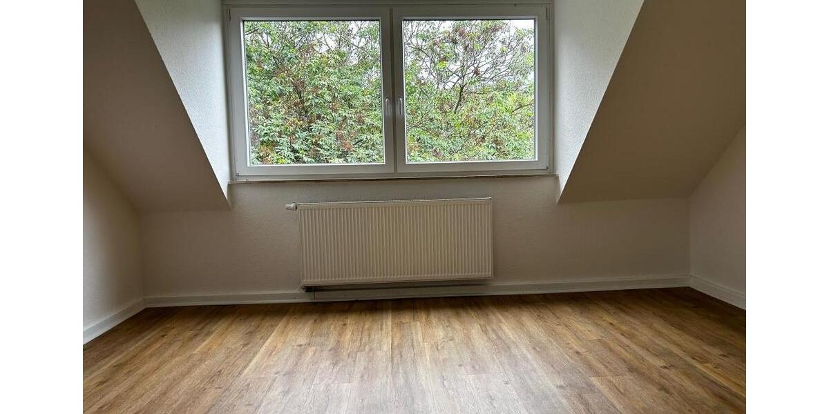 Etagenwohnung Essen Stadtbezirk III - 3 Zimmer, 112 m&sup2;, 840&euro; | Angebot:21970320