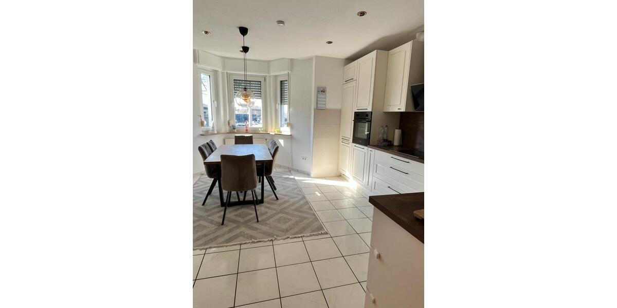 Erdgeschoßwohnung Bochum Höntrop - 3.5 Zimmer, 133 m&sup2;, 1.350&euro; | Angebot:26036349