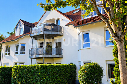 Lichtdurchflutete Dachgeschosswohnung mit großem Balkon in ruhiger Lage - Wohnung Wetter | Angebot:27736010