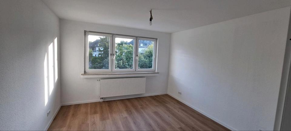 Etagenwohnung Essen Stadtbezirk VI - 2.5 Zimmer, 60 m&sup2;, 790&euro; | Angebot:27567728