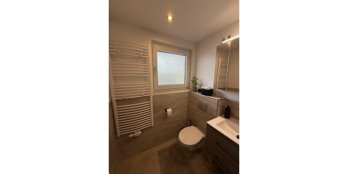 Etagenwohnung Mülheim an der Ruhr - 2.5 Zimmer, 70 m&sup2;, 1.200&euro; | Angebot:26051250