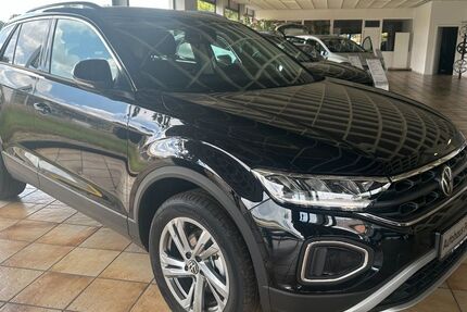 VW T-Roc 2.500 km 33.790 &euro; Reken 48734