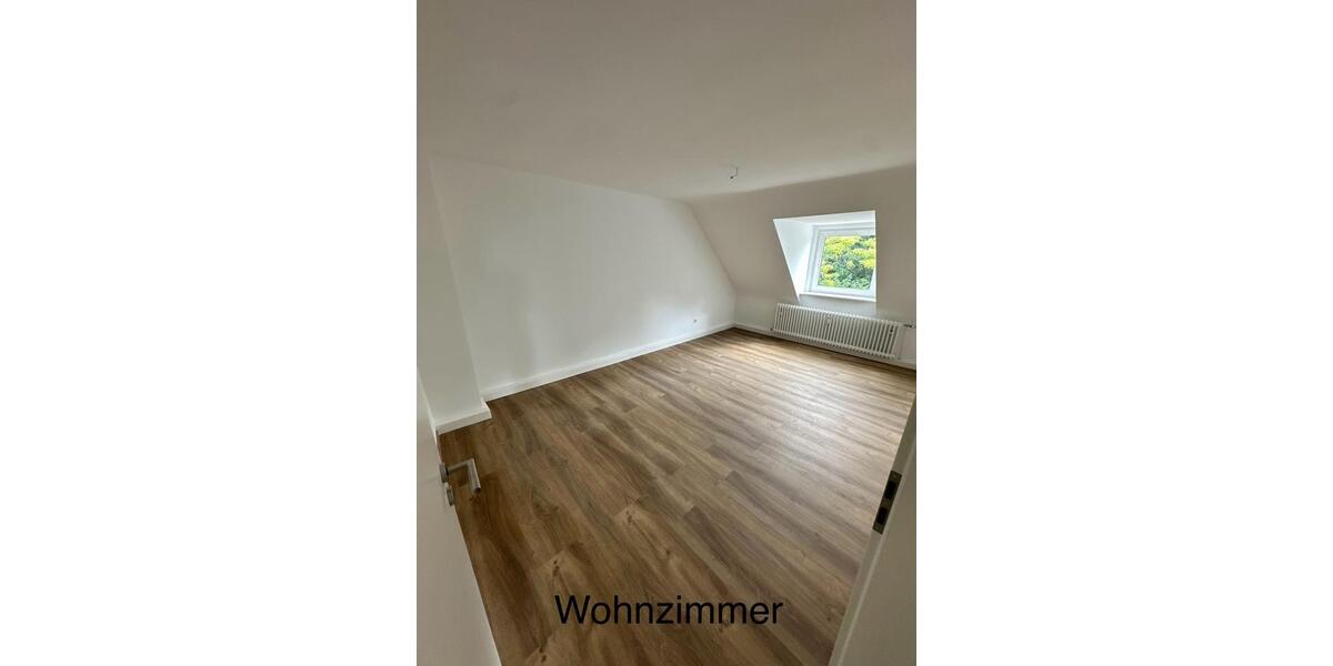 Dachgeschoßwohnung Gelsenkirchen Gelsenkirchen-Nord - 3 Zimmer, 61 m&sup2;, 730&euro; | Angebot:26688486