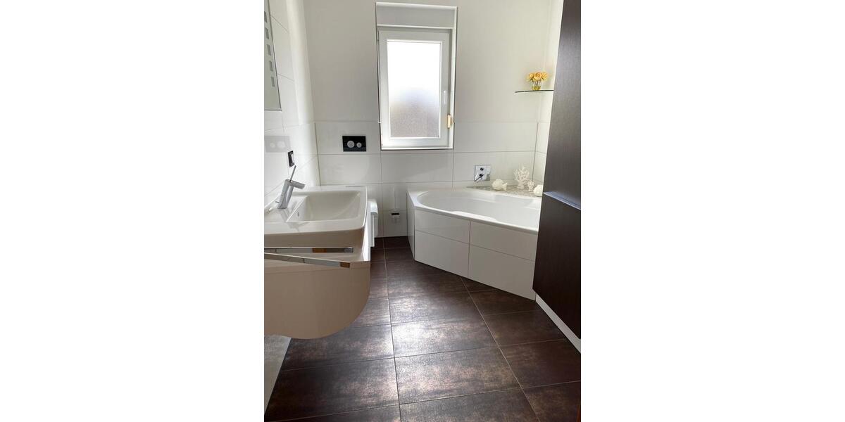 Etagenwohnung Hattingen Blankenstein - 3.5 Zimmer, 80 m&sup2;, 259.000&euro; | Angebot:26019427