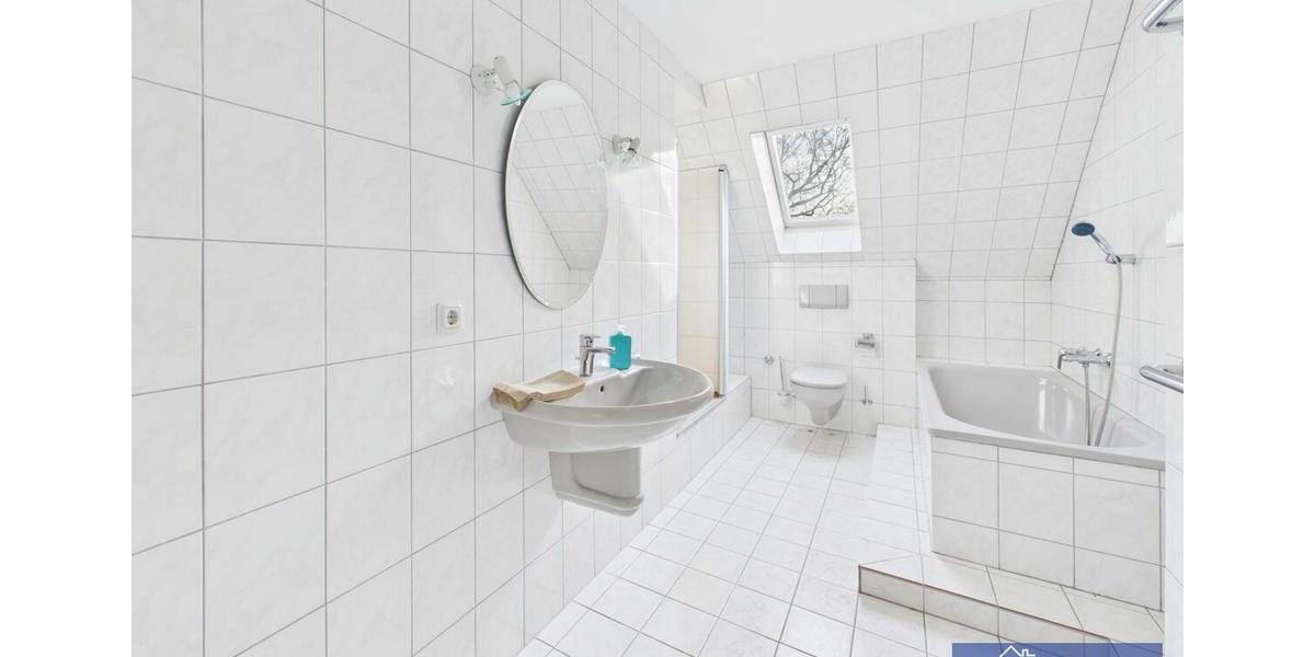 Dachgeschoßwohnung Waltrop - 4 Zimmer, 128 m&sup2;, 1.250&euro; | Angebot:24737473