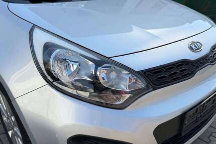 Kia Rio 199.500 km 2.490 &euro; Dortmund 44379