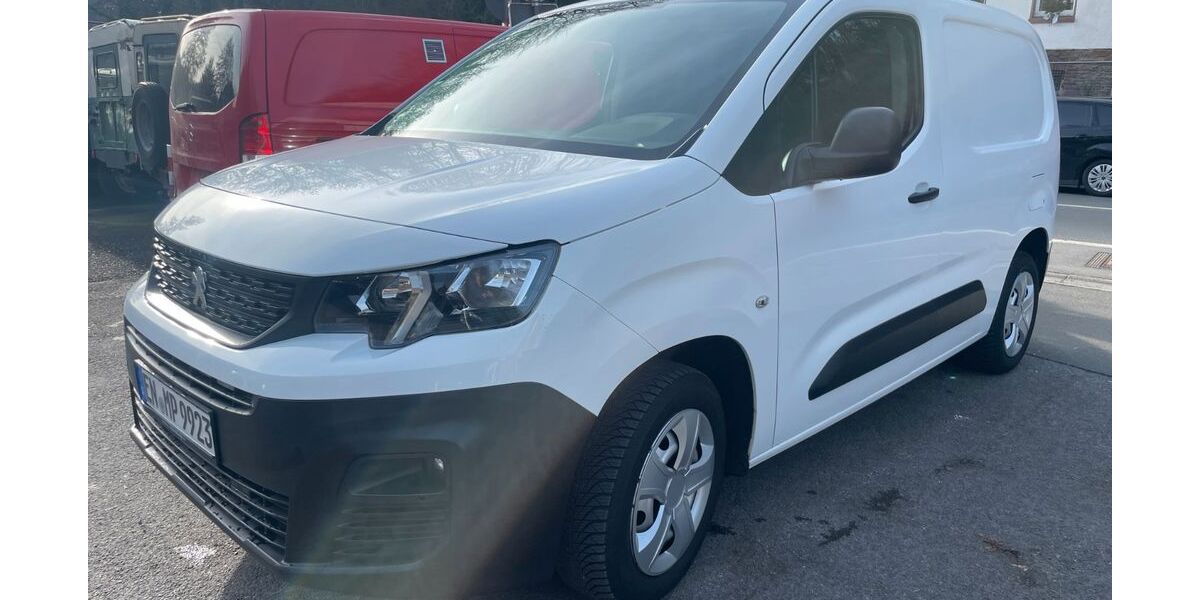 Peugeot Partner 102.656 km 8.250 &euro; Herdecke 58313