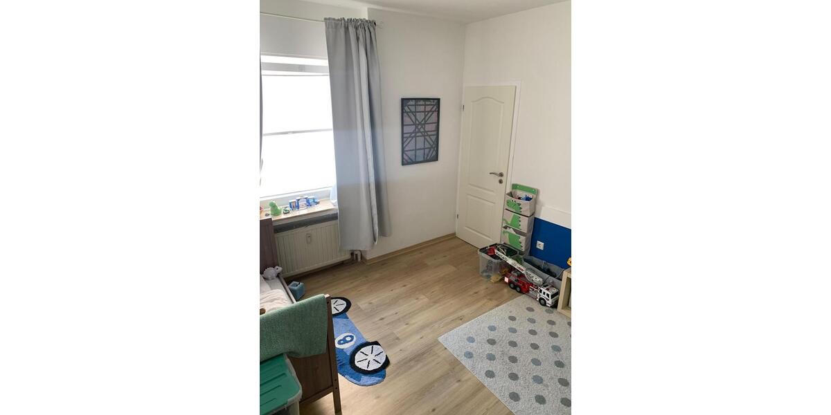 Erdgeschoßwohnung Lünen Brambauer - 3 Zimmer, 150 m&sup2;, 1.250&euro; | Angebot:25394247