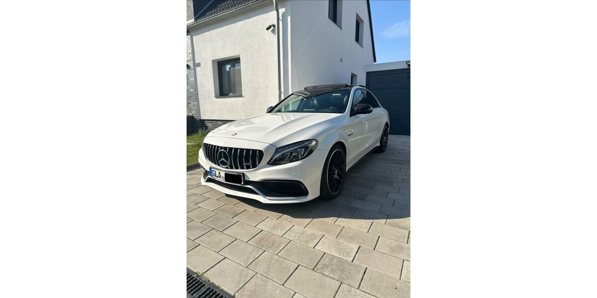 Mercedes-Benz C 63 AMG 77.550 km 39.800 &euro; Gladbeck 45968
