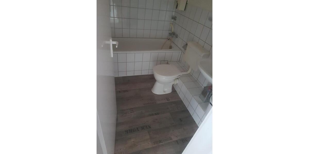 Etagenwohnung Gelsenkirchen - 1 Zimmer, 27 m&sup2;, 270&euro; | Angebot:26678021