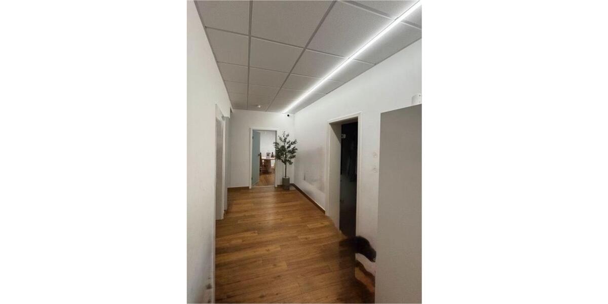 Etagenwohnung Essen Stadtbezirk II - 3.5 Zimmer, 98 m&sup2;, 700&euro; | Angebot:26613500