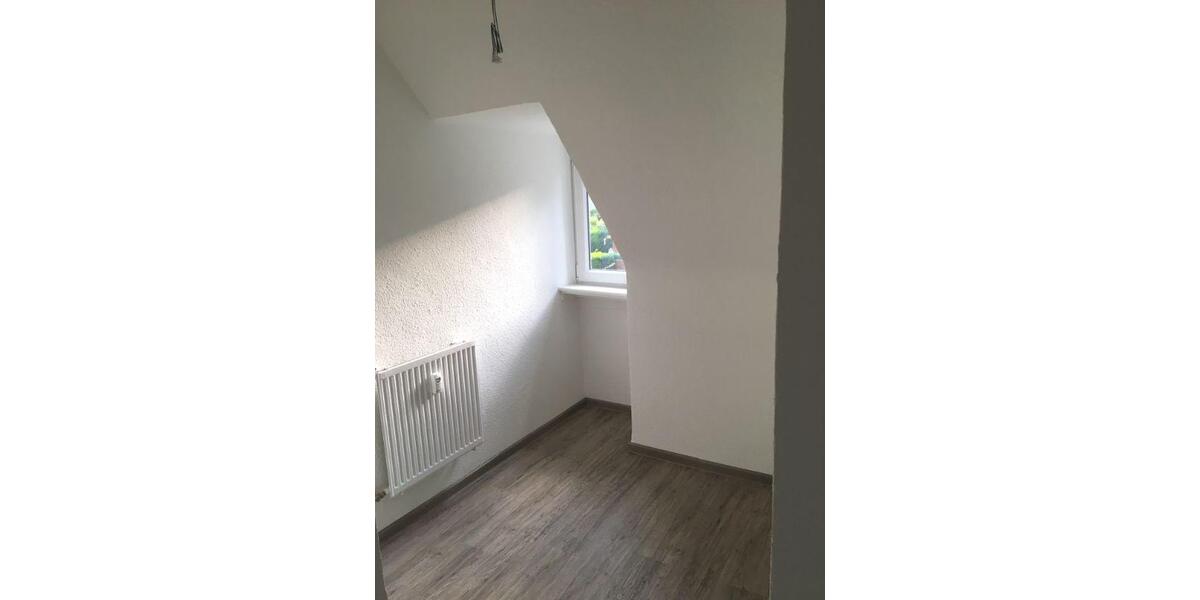 Dachgeschoßwohnung Essen Stadtbezirk IV - 2 Zimmer, 41 m&sup2;, 405&euro; | Angebot:25807030