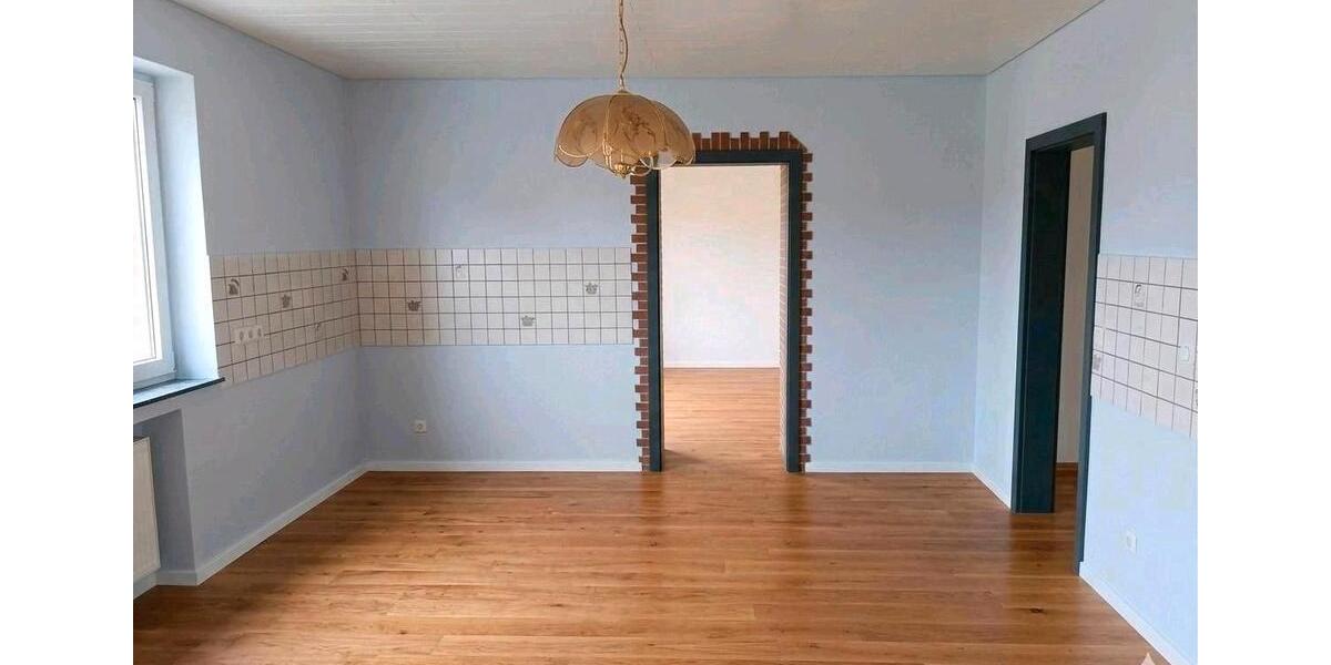 Etagenwohnung Marl Alt-Marl - 3.5 Zimmer, 155 m&sup2;, 1.300&euro; | Angebot:26040074