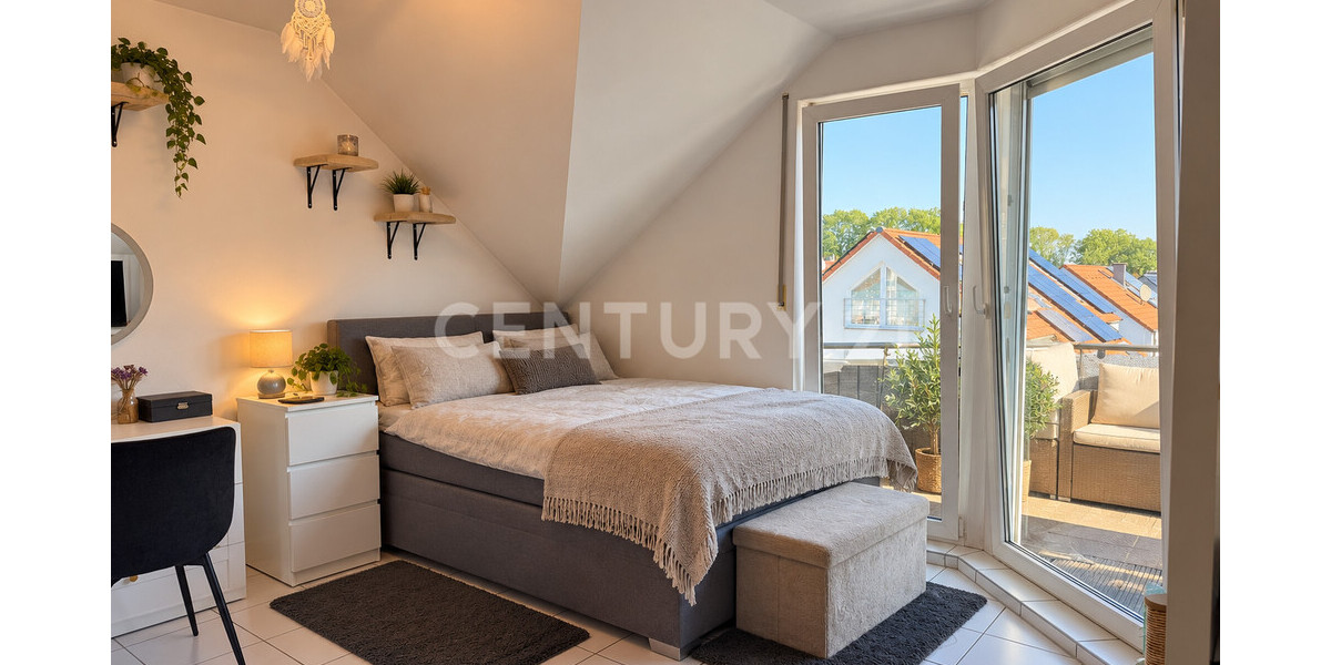 Lichtdurchflutete Dachgeschosswohnung mit großem Balkon in ruhiger Lage - Dachgeschoßwohnung Wetter | Angebot:27736010