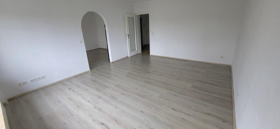Etagenwohnung Essen Stadtbezirk II - 3 Zimmer, 76 m&sup2;, 650&euro; | Angebot:25148351