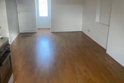 Wohnung Essen Rüttenscheid - 2 Zimmer, 35 m&sup2;, 320&euro; | Angebot:25996539