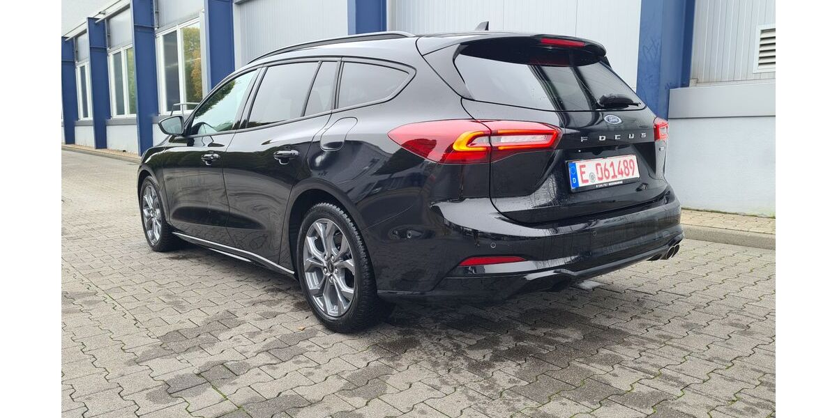 Ford Focus 21.400 km 19.700 &euro; Essen 45276