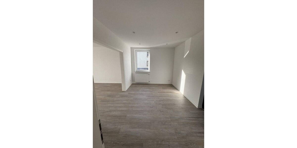 Etagenwohnung Hattingen Winz - 2 Zimmer, 58 m&sup2;, 667&euro; | Angebot:26023389