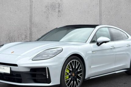 Porsche Panamera 24.396 km 120.900 &euro; Recklinghausen 45665