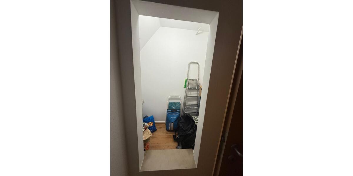 Dachgeschoßwohnung Recklinghausen Berghausen - 4 Zimmer, 65 m&sup2;, 590&euro; | Angebot:26019131