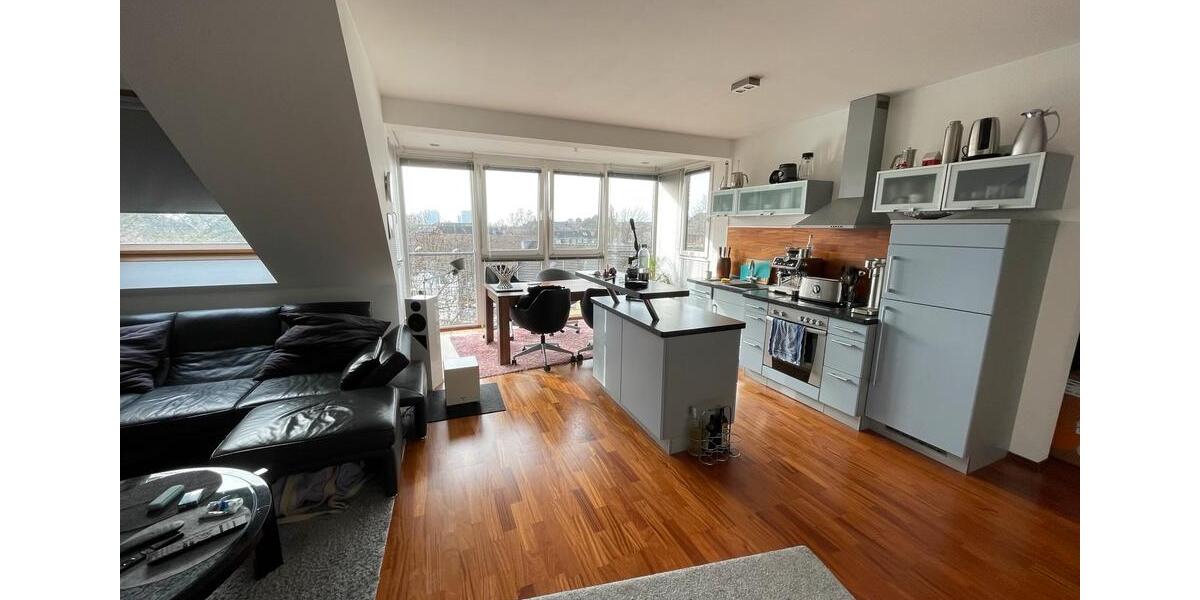 Dachgeschoßwohnung Essen Huttrop - 2 Zimmer, 65 m&sup2;, 510&euro; | Angebot:26014808