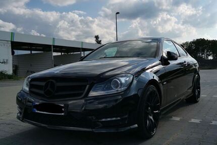 Mercedes-Benz C 350 245.000 km 13.900 &euro; Gelsenkirchen 45888