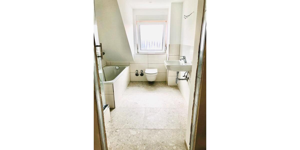 Dachgeschoßwohnung Dortmund Eving - 4.5 Zimmer, 115 m&sup2;, 1.100&euro; | Angebot:26040062