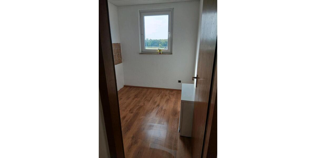 Dachgeschoßwohnung Gladbeck Alt-Rentfort - 3 Zimmer, 60 m&sup2;, 500&euro; | Angebot:27609211