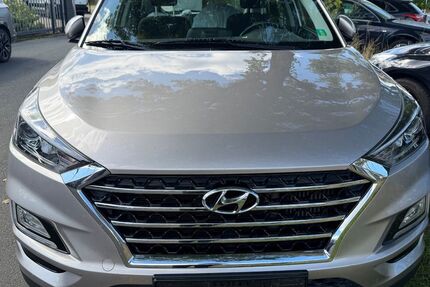 Hyundai TUCSON 93.000 km 17.990 &euro; Hünxe 46569