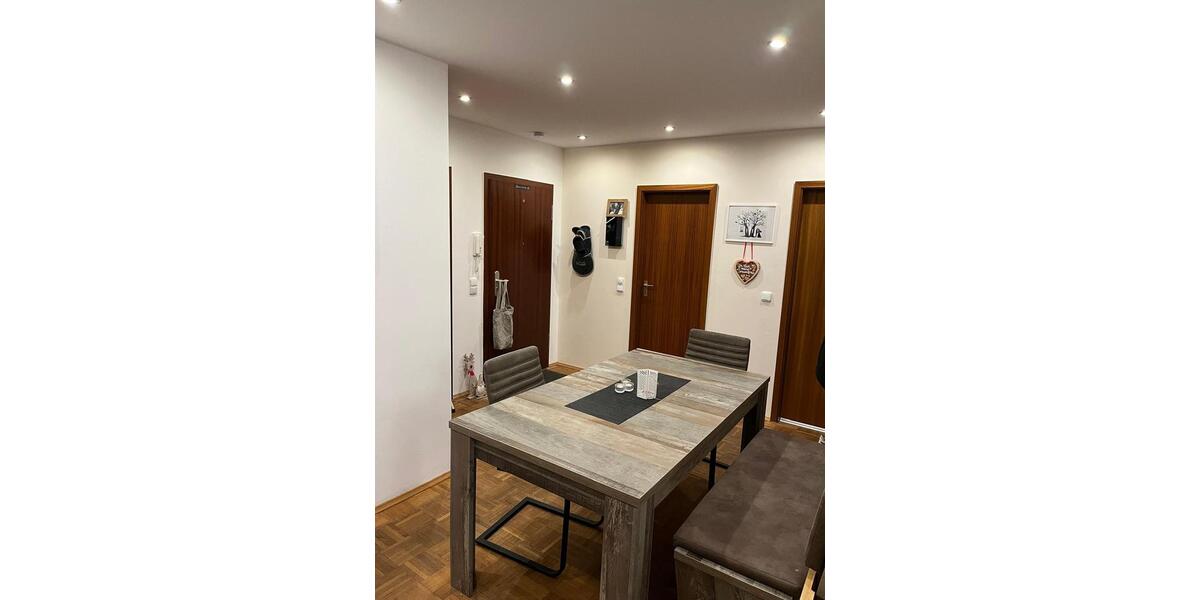 Dachgeschoßwohnung Essen Stadtbezirk IV - 2 Zimmer, 74 m&sup2;, 159.000&euro; | Angebot:25057051