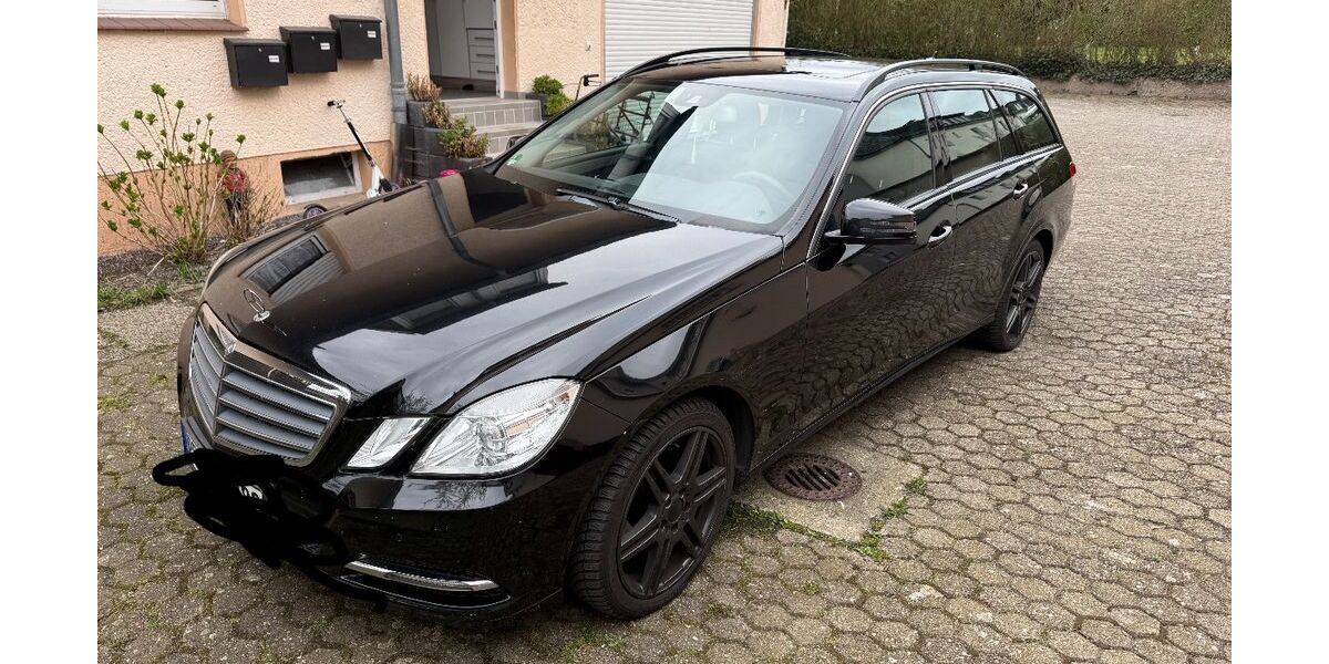 Mercedes-Benz E 200 220.000 km 13.500 &euro; Herten 45701