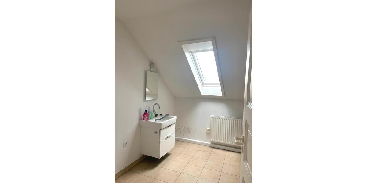 Dachgeschoßwohnung Mülheim an der Ruhr Menden-Holthausen - 2.5 Zimmer, 60 m&sup2;, 510&euro; | Angebot:25999447