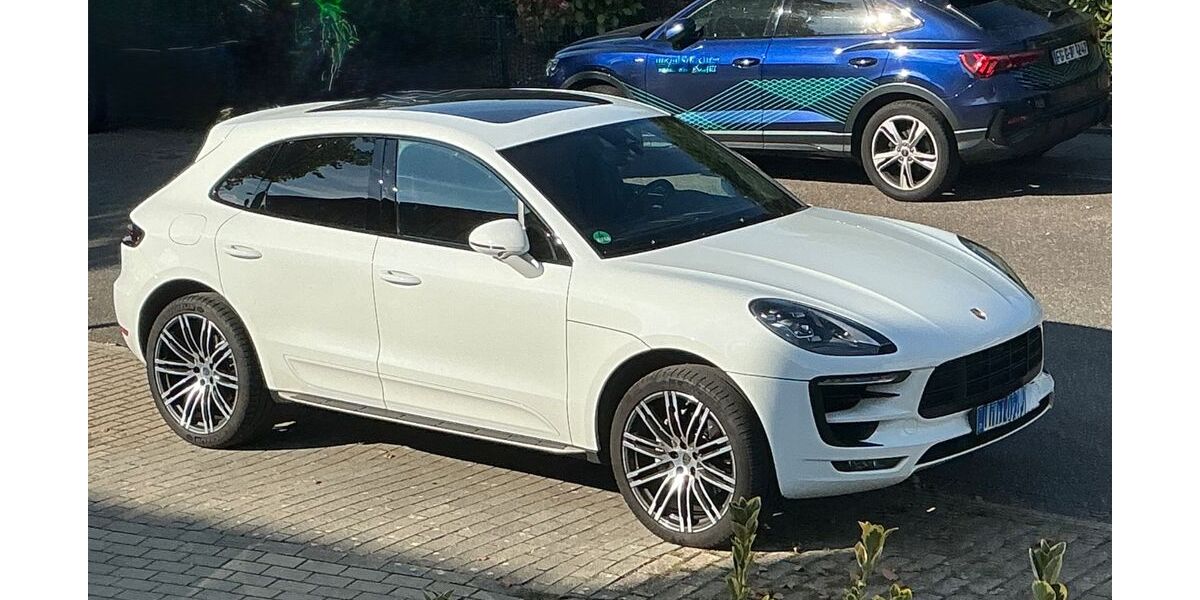 Porsche Macan 68.400 km 42.250 &euro; Mülheim Ruhr 45470