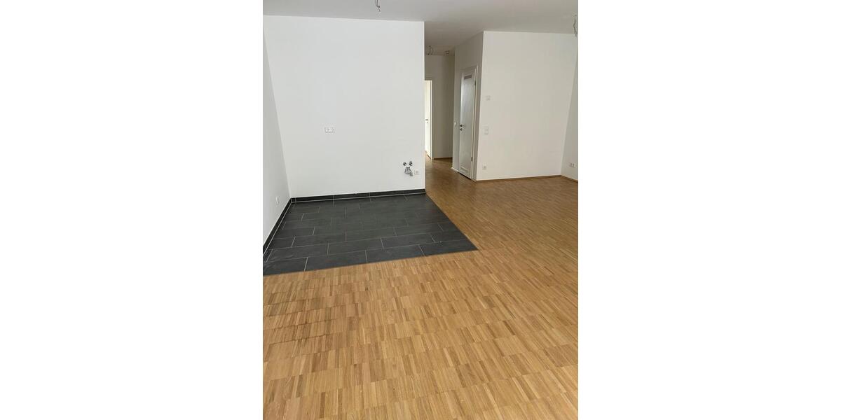 Etagenwohnung Essen Stadtkern - 3.5 Zimmer, 84 m&sup2;, 1.011&euro; | Angebot:26615944