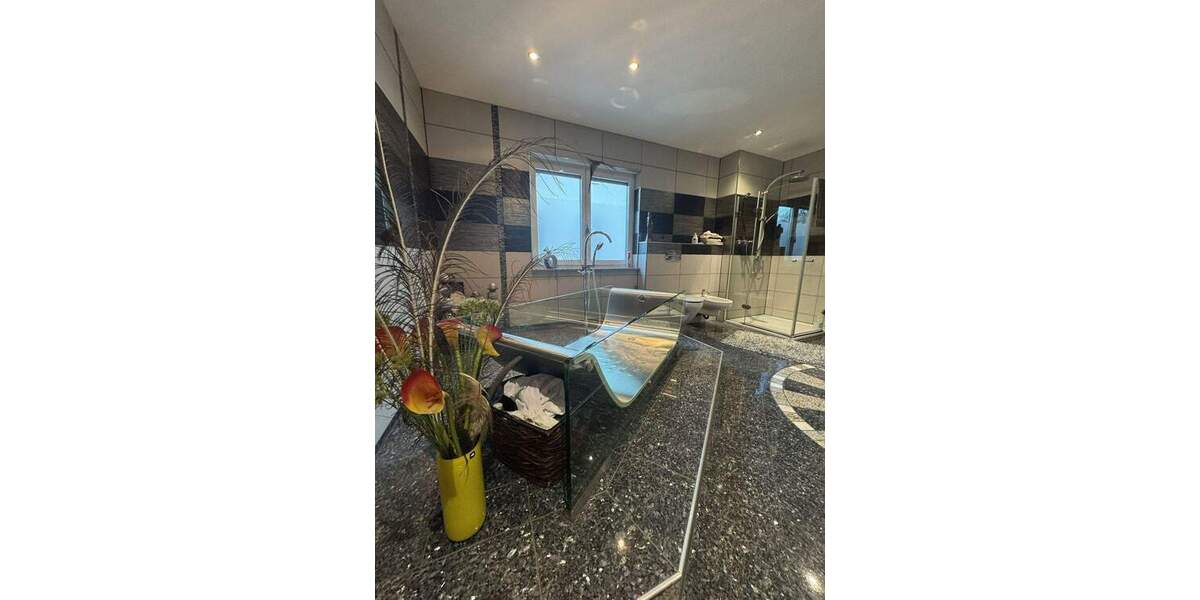 Einfamilienhaus Oberhausen Heide - 7 Zimmer, 223 m&sup2;, 819.000&euro; | Angebot:25772335