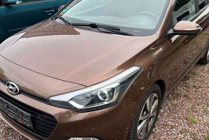 Hyundai i20 82.563 km 8.888 &euro; Castrop-Rauxel 44575