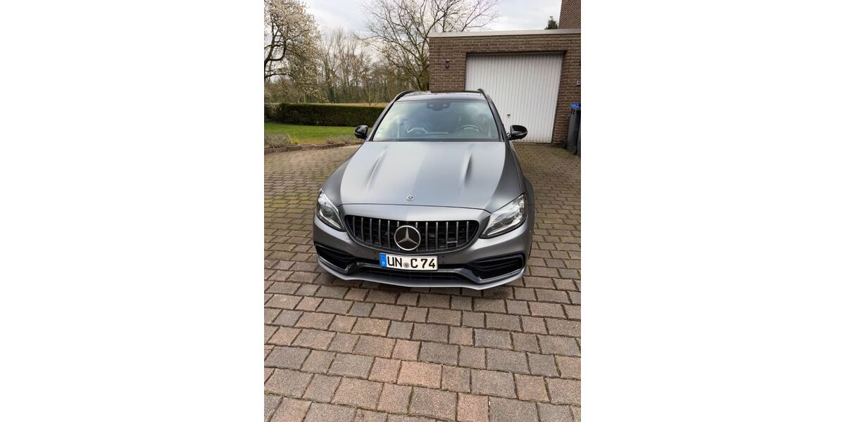 Mercedes-Benz C 63 AMG 169.500 km 37.900 &euro; Selm 59379