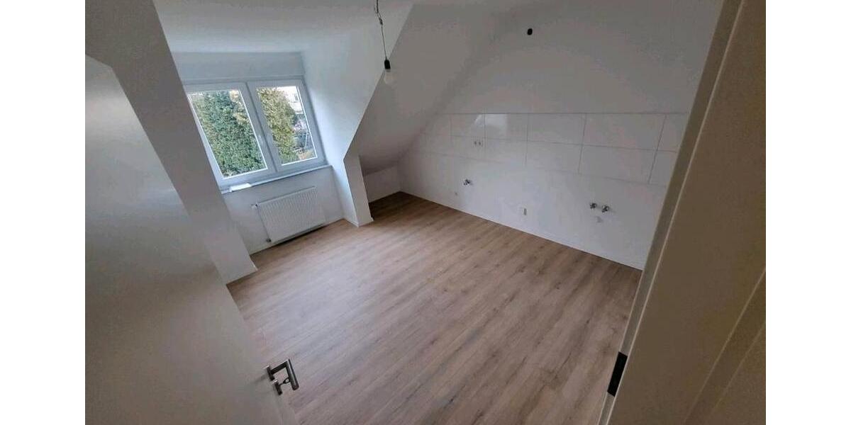 Dachgeschoßwohnung Witten Annen - 2 Zimmer, 55 m&sup2;, 595&euro; | Angebot:25991561