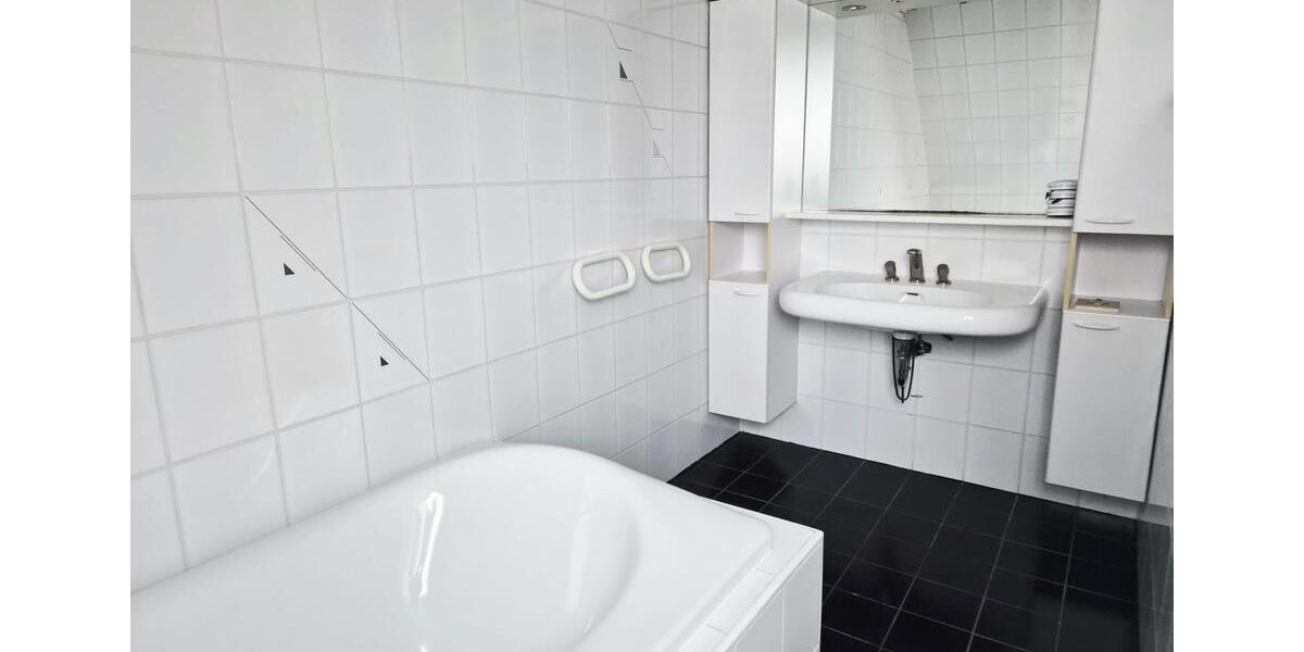 Maisonettenwohnung Essen Stadtbezirk VI - 3.5 Zimmer, 93 m&sup2;, 179.000&euro; | Angebot:25353843