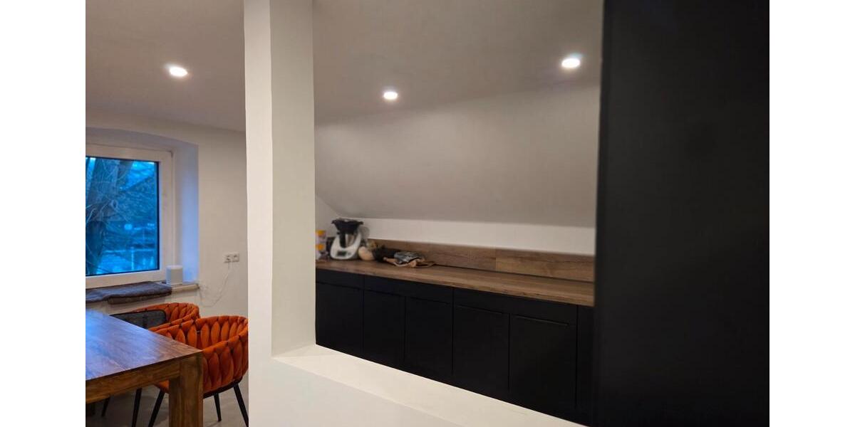 Dachgeschoßwohnung Essen Stadtbezirk VIII - 3 Zimmer, 85 m&sup2;, 950&euro; | Angebot:26638437