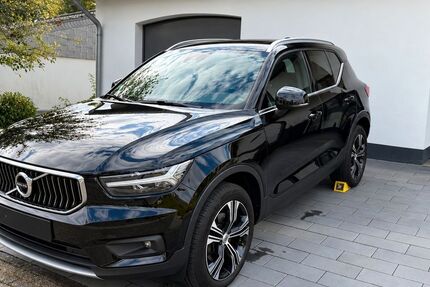 Volvo XC40 142.000 km 22.500 &euro; Mülheim an der Ruhr 45470