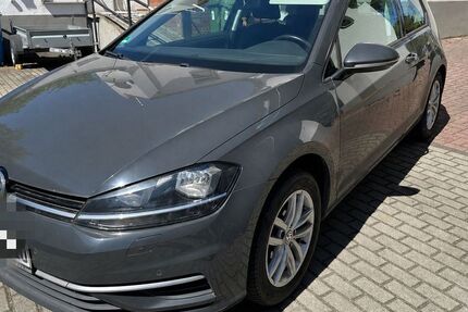 VW Golf 85.000 km 10.600 &euro; Oberhausen 46049