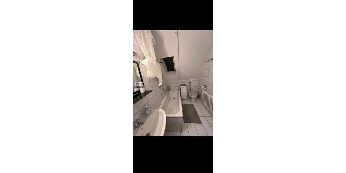 Dachgeschoßwohnung Essen Stadtbezirk IV - 2 Zimmer, 60 m&sup2;, 112.000&euro; | Angebot:26153514