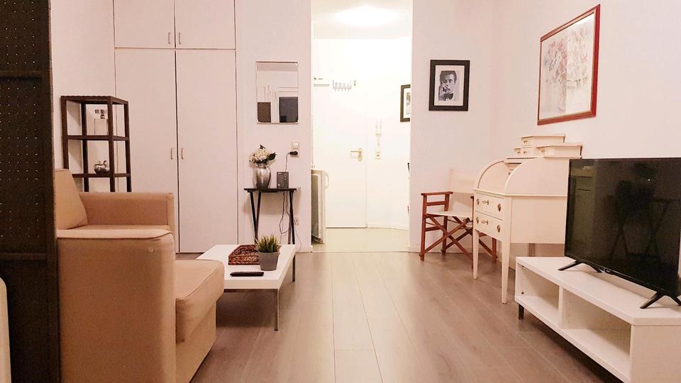 Erdgeschoßwohnung Essen Stadtbezirk VI - 1 Zimmer, 33 m&sup2;, 460&euro; | Angebot:25944883