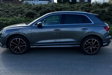 Audi Q3 130.000 km 22.999 &euro; Recklinghausen 45659