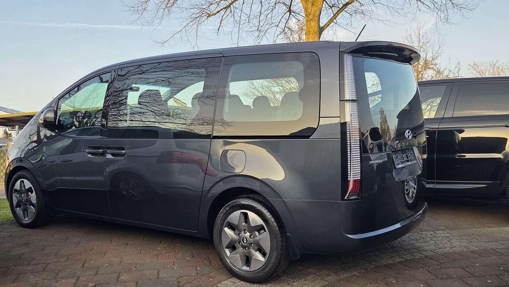 Hyundai STARIA 4.800 km 41.990 &euro; Raesfeld-Erle 46348