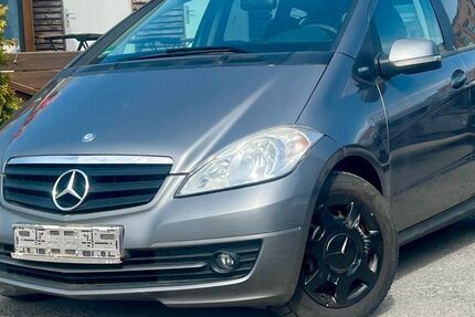 Mercedes-Benz A 160 211.869 km 1.500 &euro; Gelsenkirchen 45884