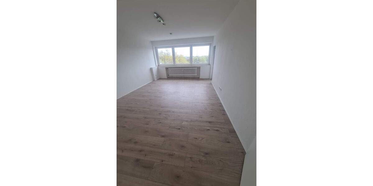 Etagenwohnung Dinslaken Innenstadt - 3 Zimmer, 81 m&sup2;, 630&euro; | Angebot:25740269